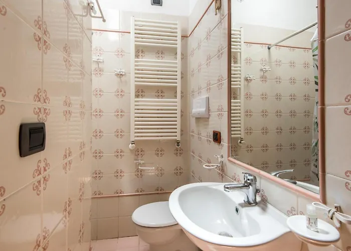 Materno 1 公寓 Monteguidi